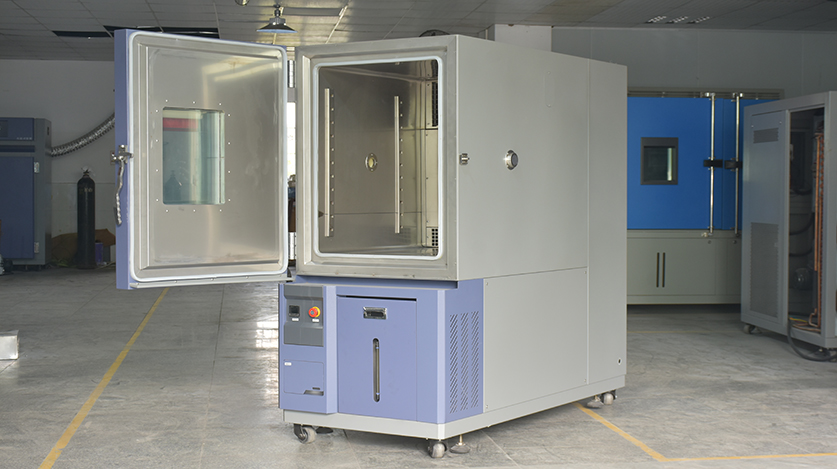 如何评估高低温交变湿热箱的性能准确性？