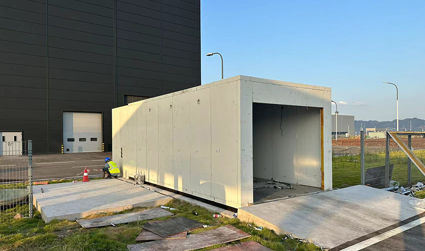 浙江做汽车配件的刘总来厂参观，与我司达成合作